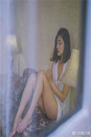 隔壁人妻借用的浴室HD免费观看